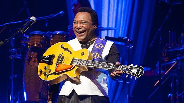 PARIS, FRANCE - JULY 01: George Benson performs at L'Olympia on June 24, 2016 in Paris, France. (Photo by David Wolff - Patrick/Redferns)