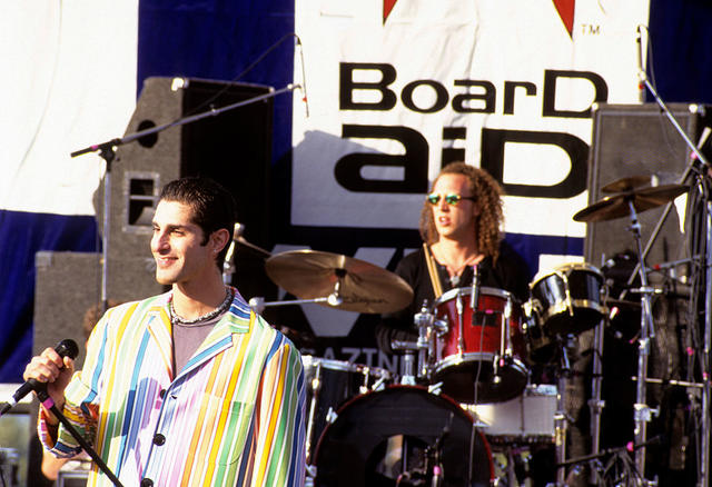 Perry Farrell of Porno for Pyros at Lifebeat benefit, New York, March 12, 1995. (Photo by Steve Eichner/Getty Images)