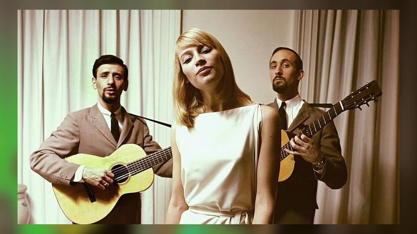 NEW YORK - 1962: Peter Yarrow, Mary Travers, and Noel "Paul" Stookey of Peter, Paul and Mary pose for a picture circa 1962 in New York, New York. (Photo by Michael Ochs Archives/Getty Images)