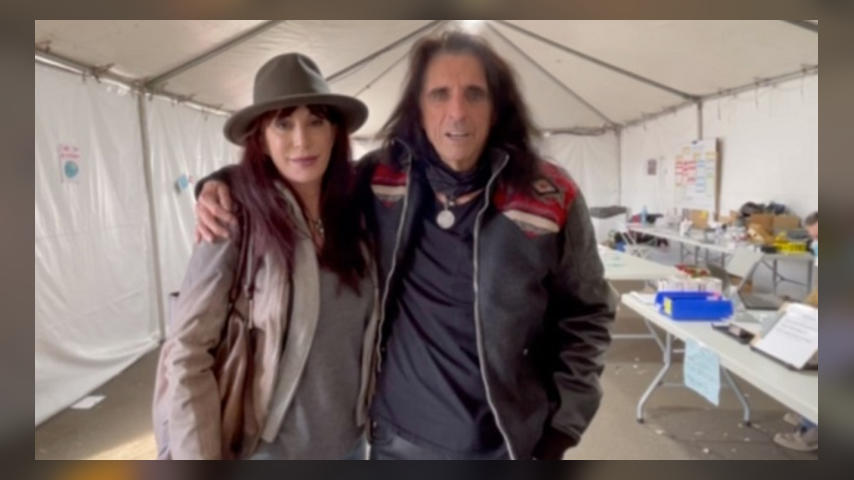 Alice and Shreyl Cooper 